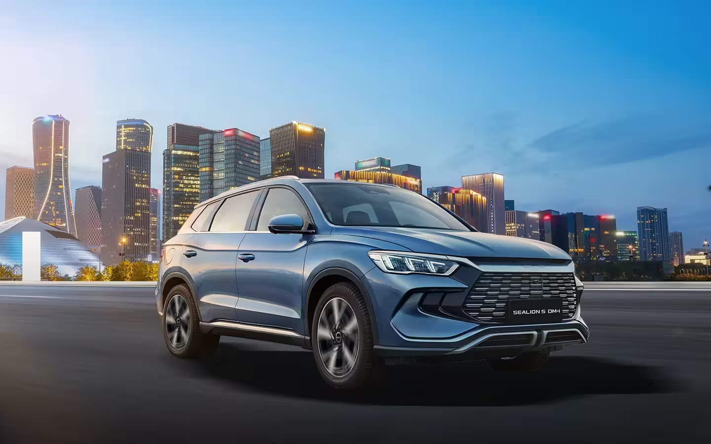 BYD Sealion 5