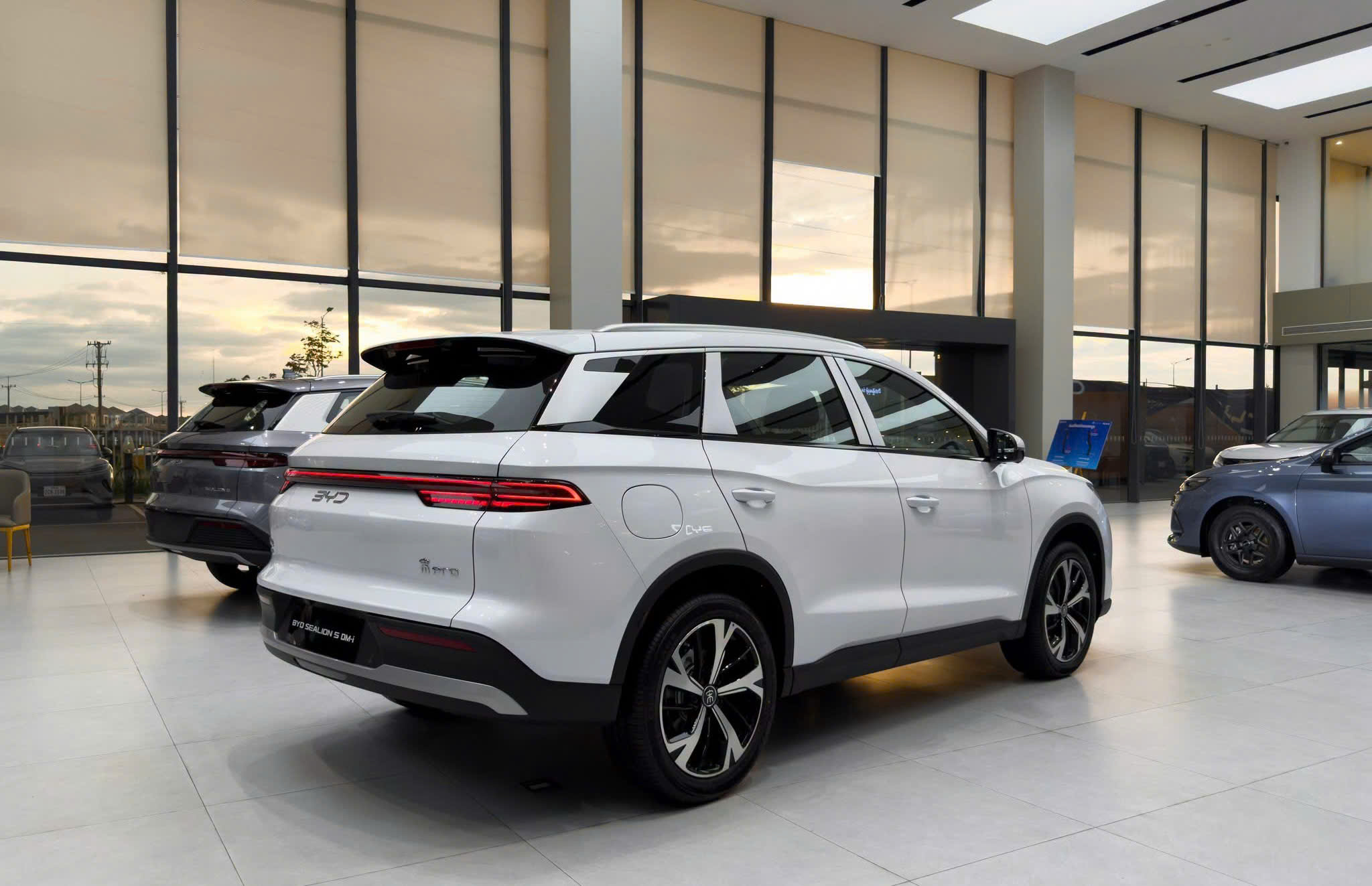 BYD Sealion 5 DM-i : Ngoại thất